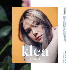 ดาวน์โหลดและฟังเพลง Asphalt พร้อมเนื้อเพลงจาก Klea