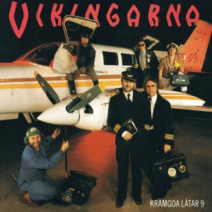 ดาวน์โหลดและฟังเพลง Brusa högre lilla å พร้อมเนื้อเพลงจาก Vikingarna