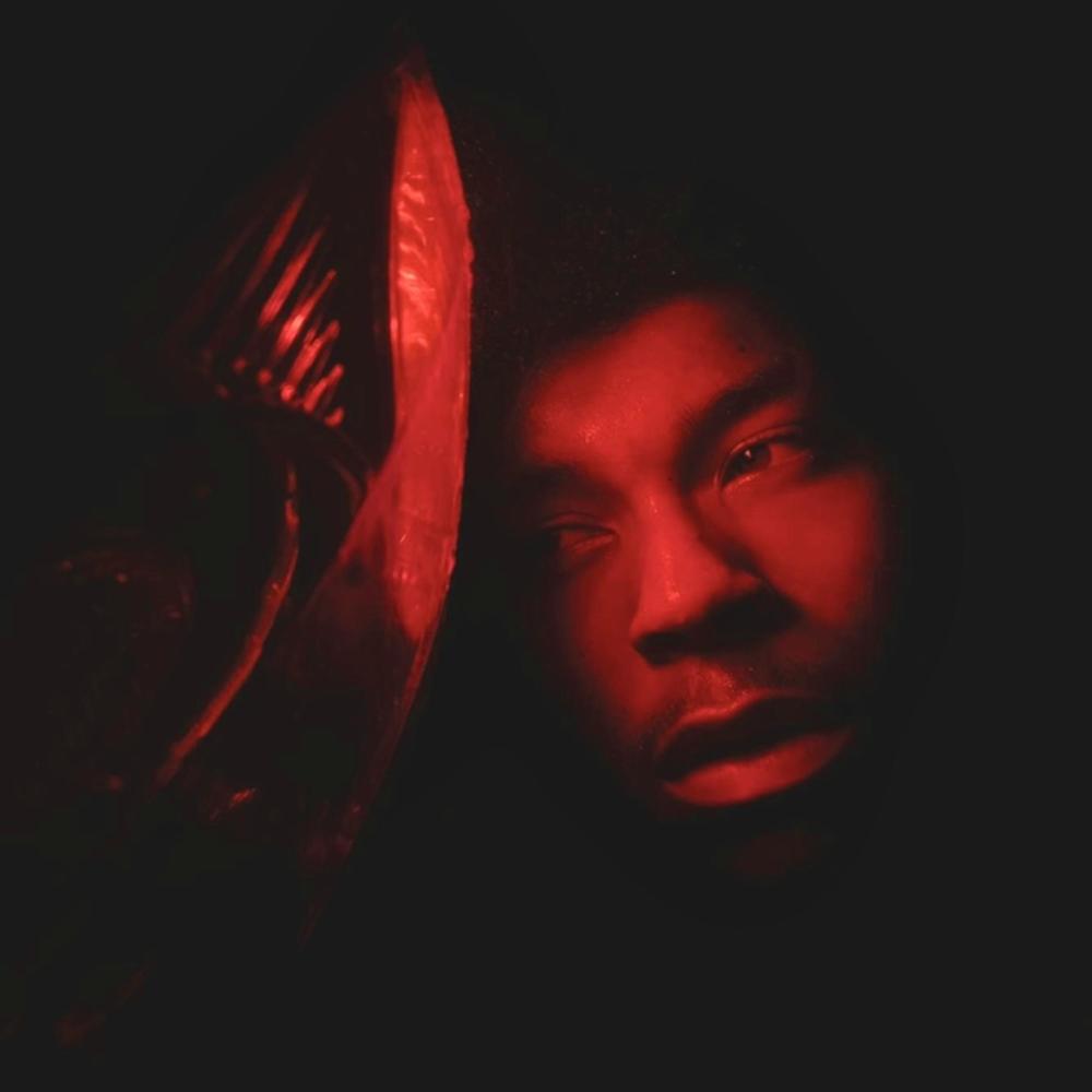 on mike! (feat. YUNGFENDI) (Explicit)