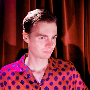 Dengarkan How Does It Feel lagu dari Jeffers Waldo dengan lirik