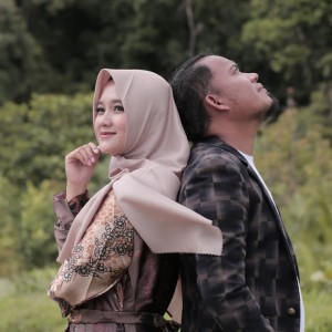 Listen to Satu Rasa Sayu Sayang song with lyrics from Gisma Wandira
