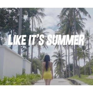 Dengarkan lagu LIKE IT'S SUMMER nyanyian AYEON dengan lirik