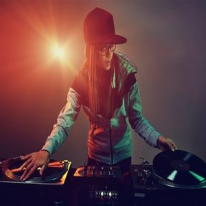 Listen to 当初都是我的错 (djBGM) song with lyrics from DjPop