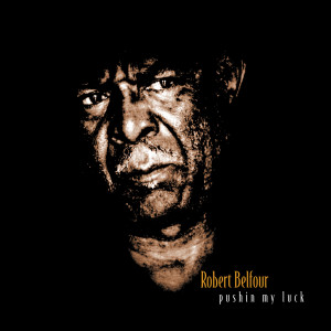 收聽Robert Belfour的Breaking My Heart歌詞歌曲