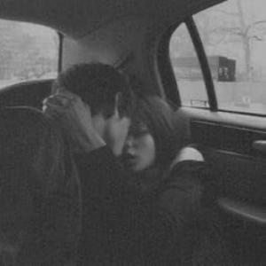 收聽Velika的เพลงโปรด歌詞歌曲