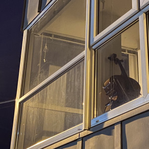 Dengarkan The System lagu dari Fergus Wright dengan lirik