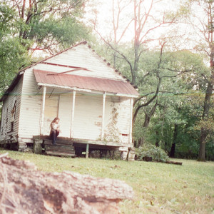 ดาวน์โหลดและฟังเพลง Red Wine พร้อมเนื้อเพลงจาก Quinn O'Donnell