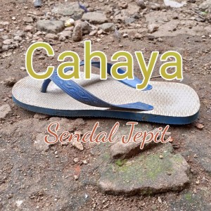 Listen to Bergegaslah song with lyrics from Cahaya