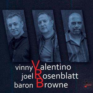 ดาวน์โหลดและฟังเพลง Sure Thing พร้อมเนื้อเพลงจาก Vinny Valentino