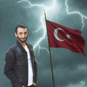 Listen to Türkler Geliyor song with lyrics from Hakan Ergün