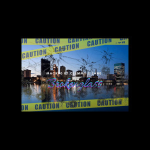 ดาวน์โหลดและฟังเพลง Broken Glass (Explicit) พร้อมเนื้อเพลงจาก Mack90