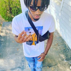 ดาวน์โหลดและฟังเพลง No Smoke (Explicit) พร้อมเนื้อเพลงจาก YnGoat