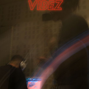 收聽群星的VIBEZ歌詞歌曲