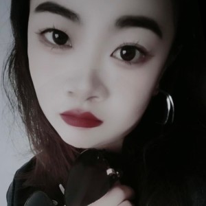 Listen to 一生忙碌只为钱 (完整版) song with lyrics from 四小姐