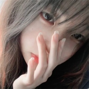 Listen to 望远镜变装 song with lyrics from 林伊柔