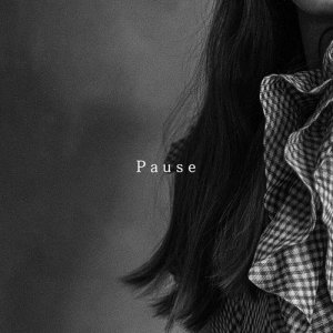 ดาวน์โหลดและฟังเพลง Pause พร้อมเนื้อเพลงจาก Malin Pettersen