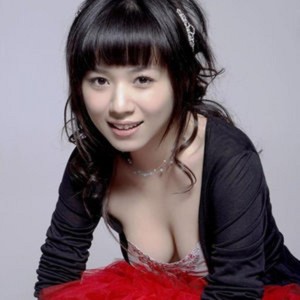 Dengarkan 你的芭比 lagu dari Angel hou dengan lirik