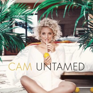 ดาวน์โหลดและฟังเพลง Cold in California พร้อมเนื้อเพลงจาก Cam