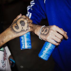 ILUVPED的專輯Red Bull de Cereja (feat. Kenji & Stuani) [Explicit]